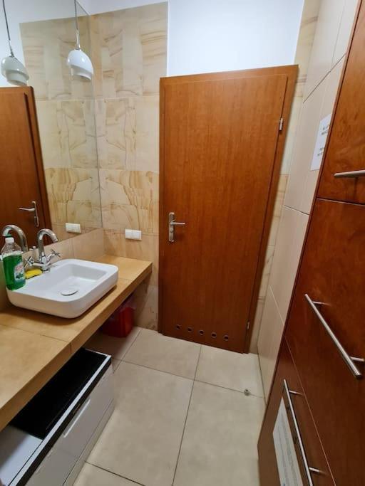 Fantastic Waw - C19 Room E Varsovia Exterior foto
